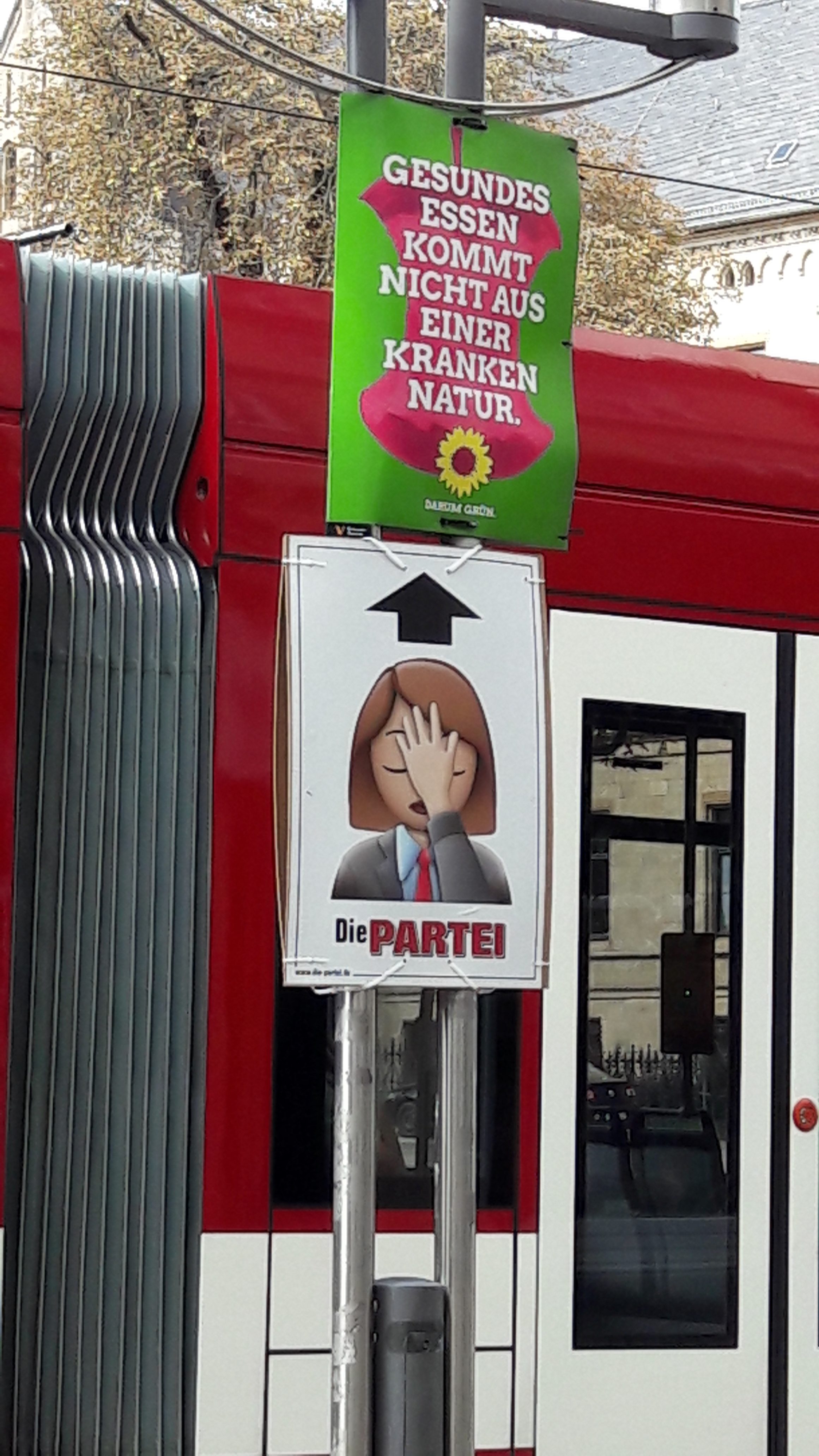 Wahlplakat - Die Partei I ©Hitschfeld