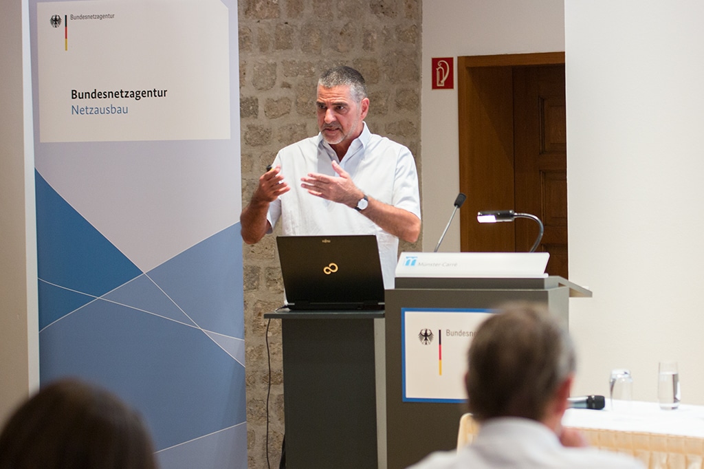 Christoph Eichenseer von Büro Hitschfeld beim Wissenschaftsdialog BNetzA in Bonn 2018 (Foto: Kristina Judith)