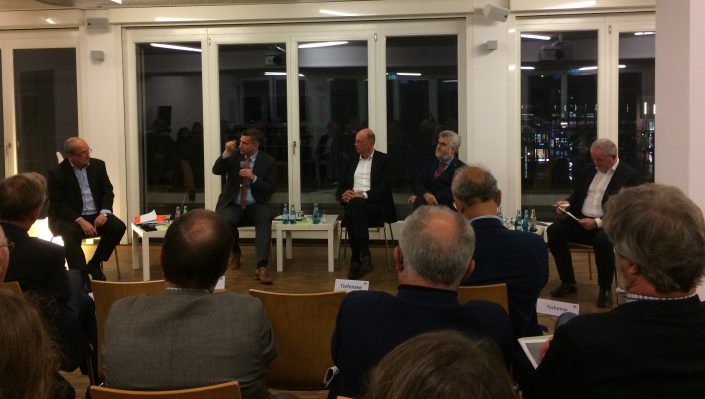 Managerkreis Friedrich-Ebert-Stiftung: Uwe Hitschfeld und Holger Tschense moderieren „Mitteldeutschland im Fokus“ mit Martin Dulig, Wolfgang Tiefensee und Prof. Dr. Armin Willingmann Managerkreis Friedrich-Ebert-Stiftung: Uwe Hitschfeld und Holger Tschense moderieren „Mitteldeutschland im Fokus“ mit Martin Dulig, Wolfgang Tiefensee und Prof. Dr. Armin Willingmann