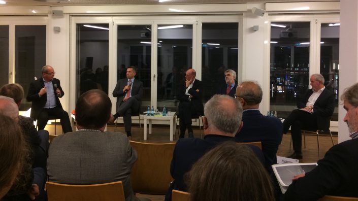 Managerkreis Friedrich-Ebert-Stiftung: Uwe Hitschfeld und Holger Tschense moderieren „Mitteldeutschland im Fokus“ mit Martin Dulig, Wolfgang Tiefensee und Prof. Dr. Armin Willingmann Managerkreis Friedrich-Ebert-Stiftung: Uwe Hitschfeld und Holger Tschense moderieren „Mitteldeutschland im Fokus“ mit Martin Dulig, Wolfgang Tiefensee und Prof. Dr. Armin Willingmann
