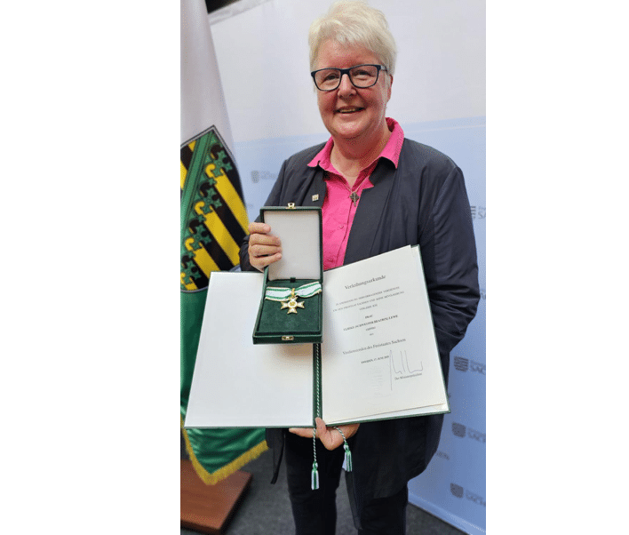 Ulrike Lewe (Sr. Beatrix)