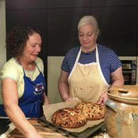 Backen für einen guten Zweck – nämlich für unsere Bürocrew.